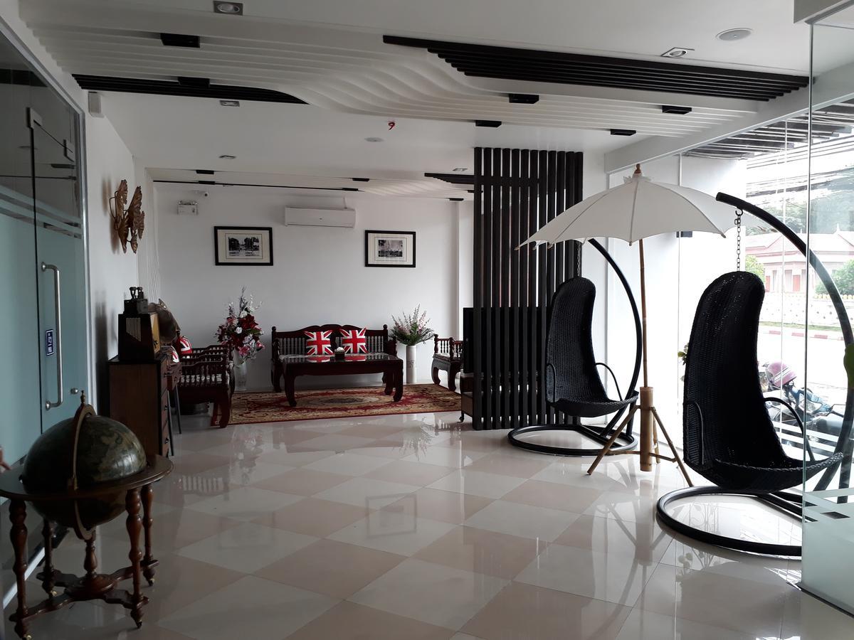 Thatluangview Hotel Вьентьян Экстерьер фото