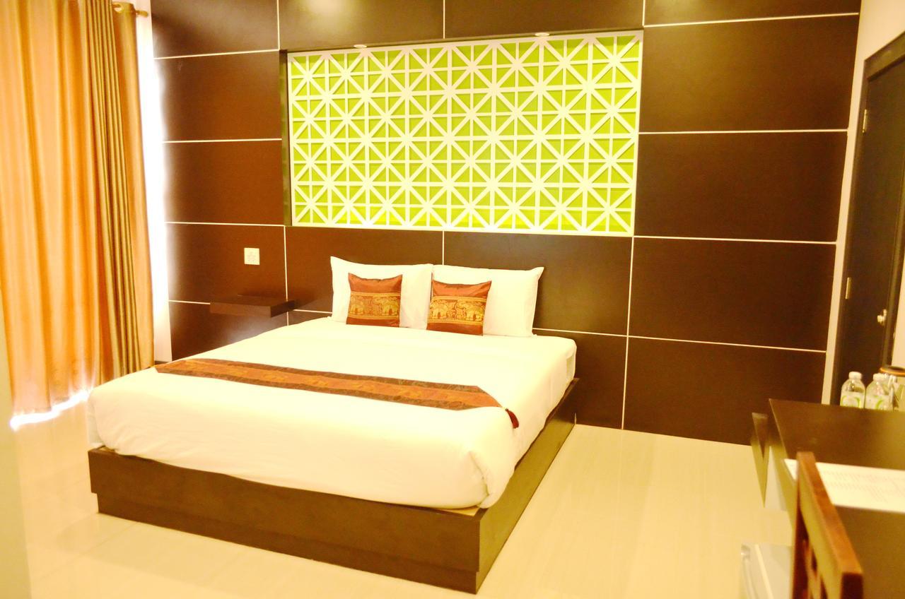 Thatluangview Hotel Вьентьян Экстерьер фото