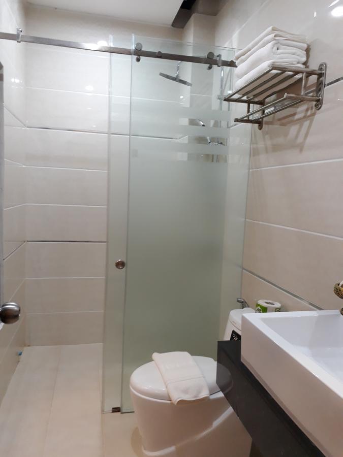 Thatluangview Hotel Вьентьян Экстерьер фото